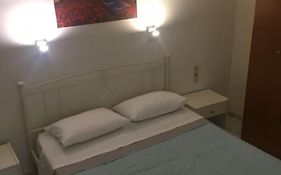 George&Lambros - Beautiful Apartment Just A Few Steps From The Sea!